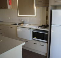 Bowlo Holiday Cabins - Goulburn Accommodation