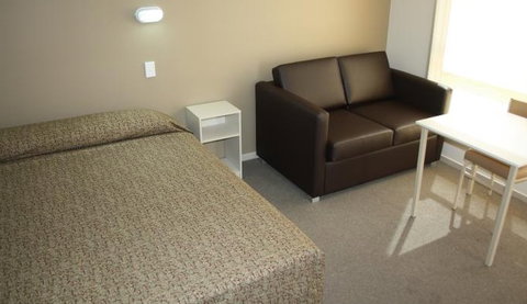 Bowlo Holiday Cabins - Goulburn Accommodation 3