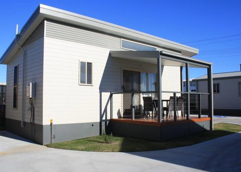 Bowlo Holiday Cabins - Goulburn Accommodation 4