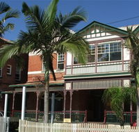 Maclean Hotel - Goulburn Accommodation