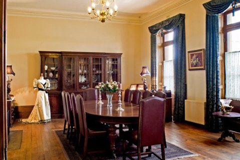 Mandelson's Of Goulburn - Goulburn Accommodation 4