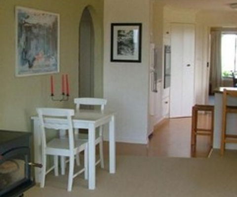 Cherry Tree Guesthouse - Goulburn Accommodation 2