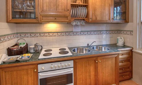 Bridal Falls Cottage - Goulburn Accommodation 1