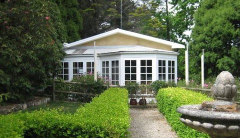 Bridal Falls Cottage - Goulburn Accommodation 5