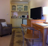 Champagne Rose Suite - Goulburn Accommodation