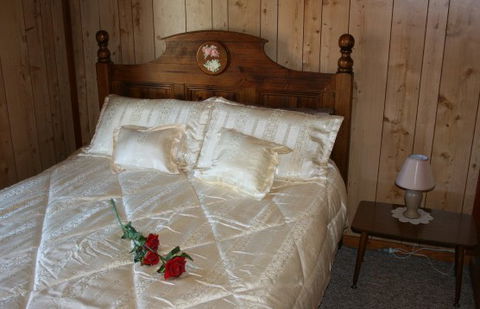 A Settlers Cottage - Goulburn Accommodation 4