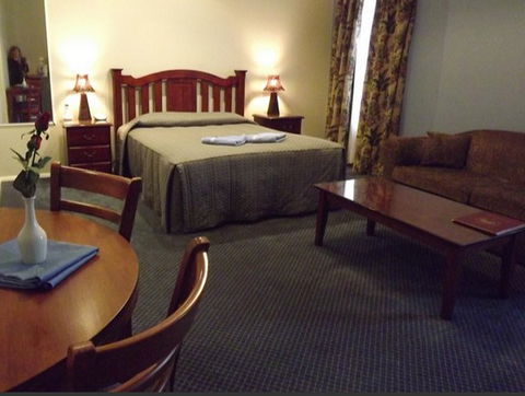 Castlereagh Lodge Motel - Coonamble - Goulburn Accommodation 0