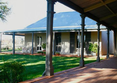 Brucedale Cottage - Goulburn Accommodation 4
