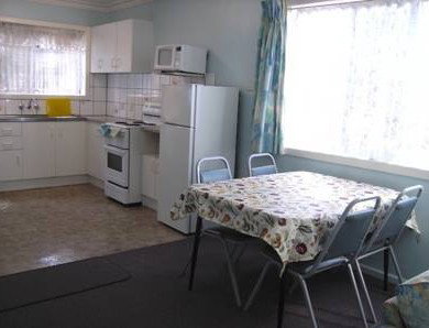 Lisianna Holiday Apartments - Goulburn Accommodation 3