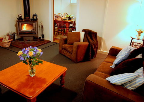Applegrove Farm - Goulburn Accommodation 4