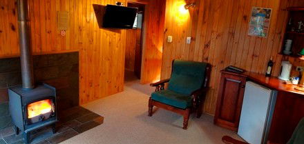 Happy Valley Retreat - Goulburn Accommodation 4