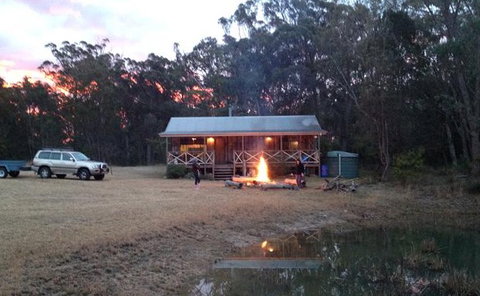 Possums Hollow And Hooters Hut - Goulburn Accommodation 3