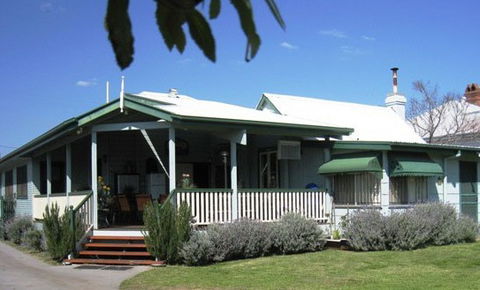 Pitstop Lodge Guesthouse And Bed And Breakfast - Goulburn Accommodation 2