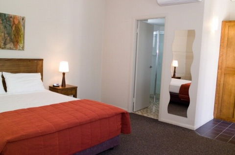 Coachmans Inn Warwick - Goulburn Accommodation 0