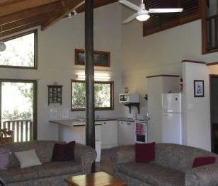 Lilypilly Lodge - Holiday Home - Goulburn Accommodation 4