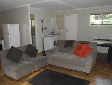 Daydreams - Holiday Home - Goulburn Accommodation 3