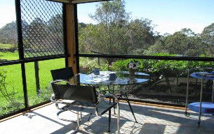 Eagles Rest Retreat - Goulburn Accommodation 2