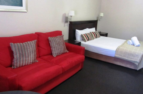 Country Comfort Toowoomba - Goulburn Accommodation 4