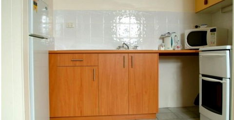 Islander Backpackers Resort - Goulburn Accommodation 0