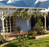 Lanterns Retreat - Goulburn Accommodation