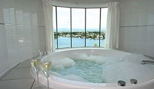 Emerald Apartments - Goulburn Accommodation 1