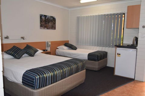 Billabong Motor Inn - Goulburn Accommodation 10