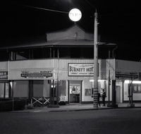 Burnett Hotel - Goulburn Accommodation