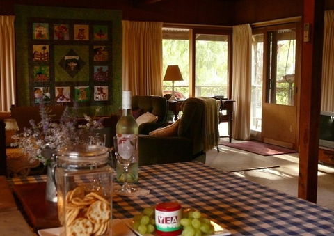 The Burrow At Wombat Bend Bed And Breakfast - Goulburn Accommodation 2