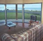 Horizons Beachfront Apartment - Goulburn Accommodation