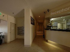 Burleigh Beach Tower - Goulburn Accommodation 3