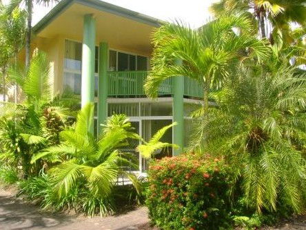 A Tropical Nite - Goulburn Accommodation 0