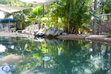 A Tropical Nite - Goulburn Accommodation 5