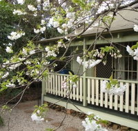 Harrow Cottages - Goulburn Accommodation