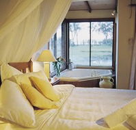 Lake Weyba Cottages - Goulburn Accommodation