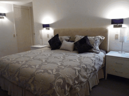 The Regent Holiday Apartments - Goulburn Accommodation 3