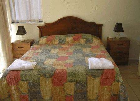 Columbia Tower Holiday Apartments - Goulburn Accommodation 5
