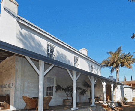 Prospect Villa - Goulburn Accommodation