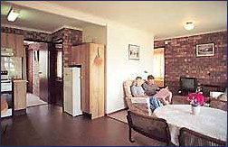Del Costa Holiday Villas - Goulburn Accommodation 2
