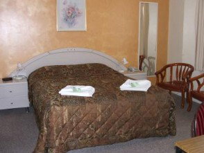 Chadstone Executive Motel And Serviced Apartments - Goulburn Accommodation 2