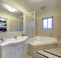 Comfort Inn And Suites Georgian Albury - Goulburn Accommodation