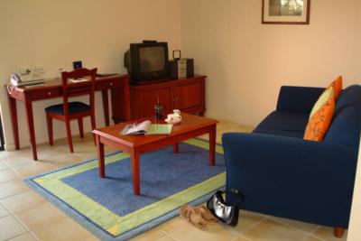 Coffee House Luxury Apartments - Goulburn Accommodation 1