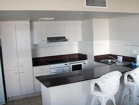 Paros On The Beach - Goulburn Accommodation 4