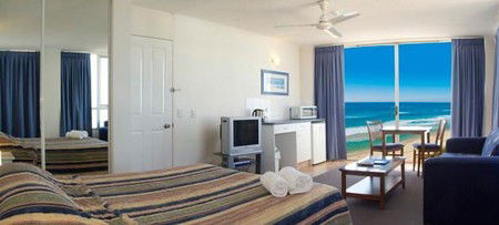 Chateau Beachside - Goulburn Accommodation 0