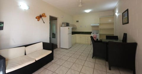 Coconut Grove Holiday Apartments - Goulburn Accommodation 5