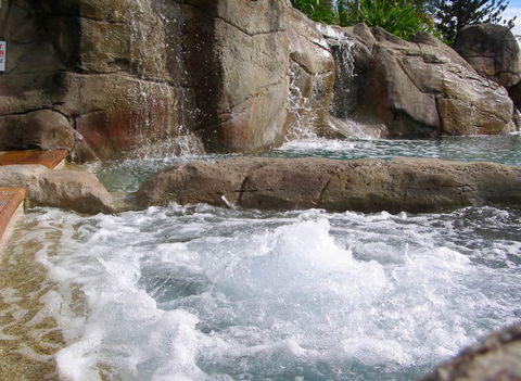 Paradise Island Resort - Goulburn Accommodation 5