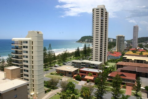 Horizons Burleigh Heads Holiday Apartments - Goulburn Accommodation 1