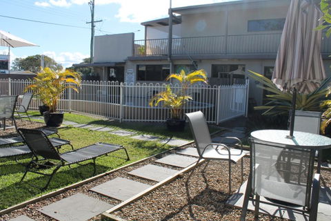 A' Montego Mermaid Beach Motel - Goulburn Accommodation 4