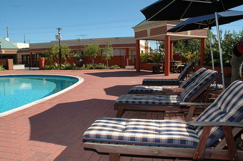 Country Comfort Inter City Perth Hotel & Apartments - Goulburn Accommodation 1