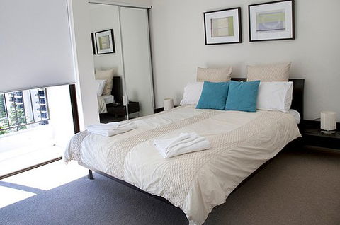 Surfers Century Apartments - Goulburn Accommodation 2