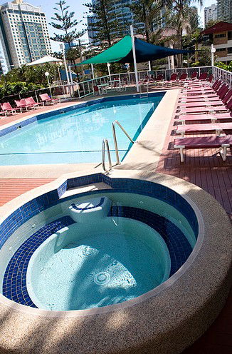 Surfers Century Apartments - Goulburn Accommodation 3